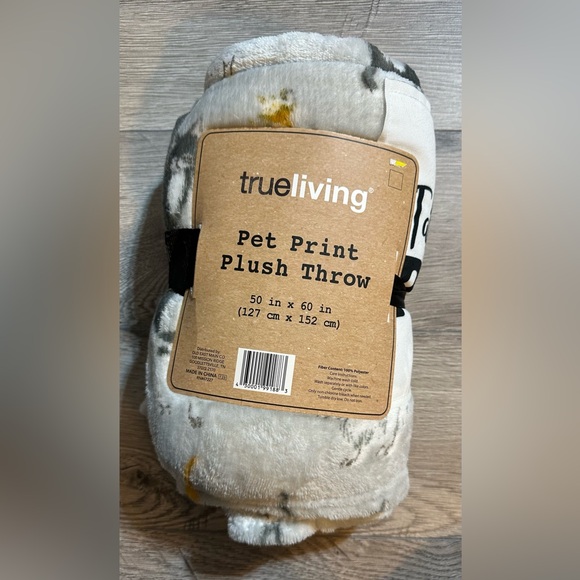 “Talk To The Paw”  Cat Printed Plush Throw  50” x 60” - Picture 5 of 6